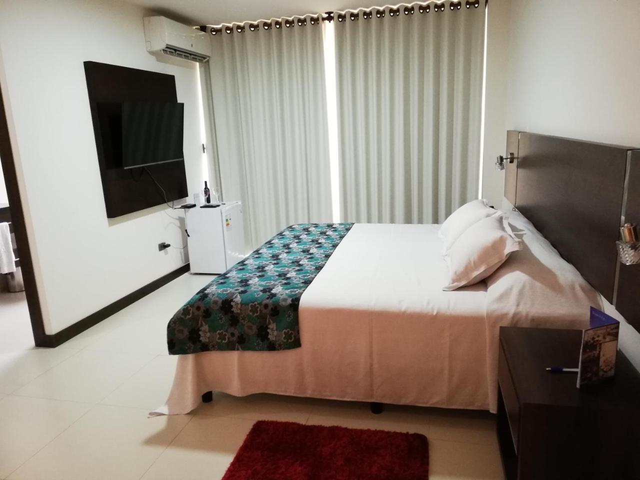 Mai Suites Apart Hotel Santa Cruz de La Sierra Esterno foto